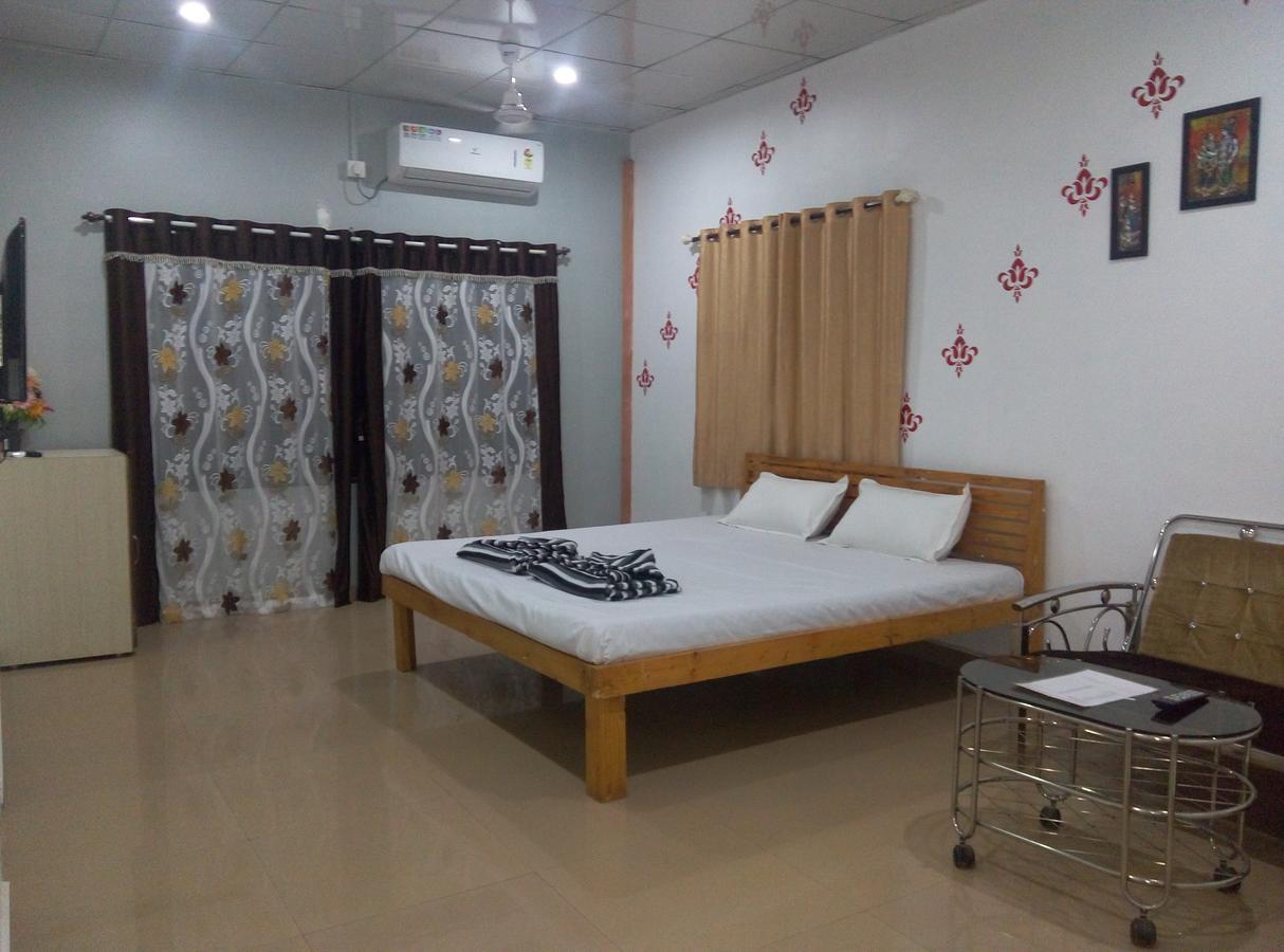 Om Shree Bed And Breakfast Harihareshwar Экстерьер фото